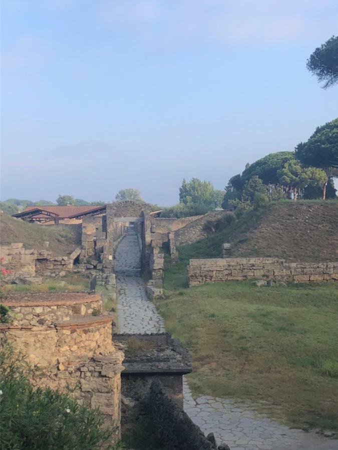 Ricomincio Da 3 Bed & Breakfast Pompei Exterior photo
